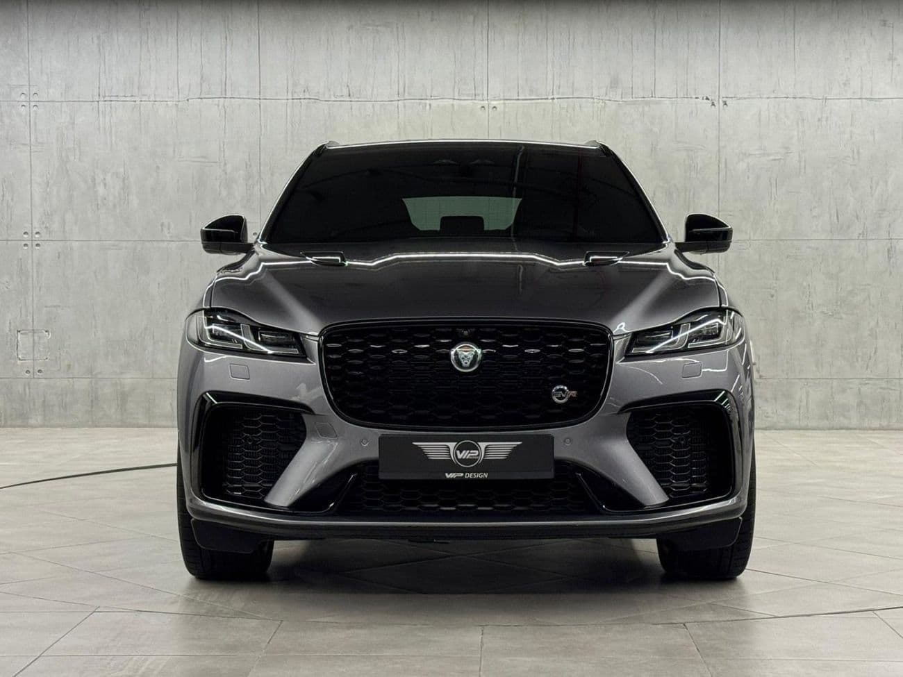 2024 Jaguar F PACE thumbnail 2