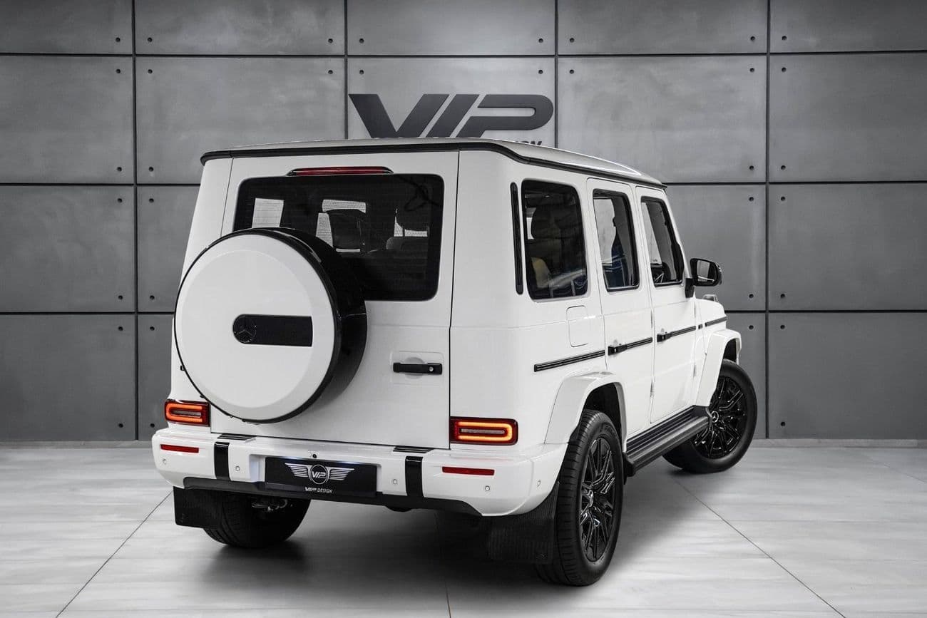 2025 Mercedes Benz G500 STANDARD thumbnail 3