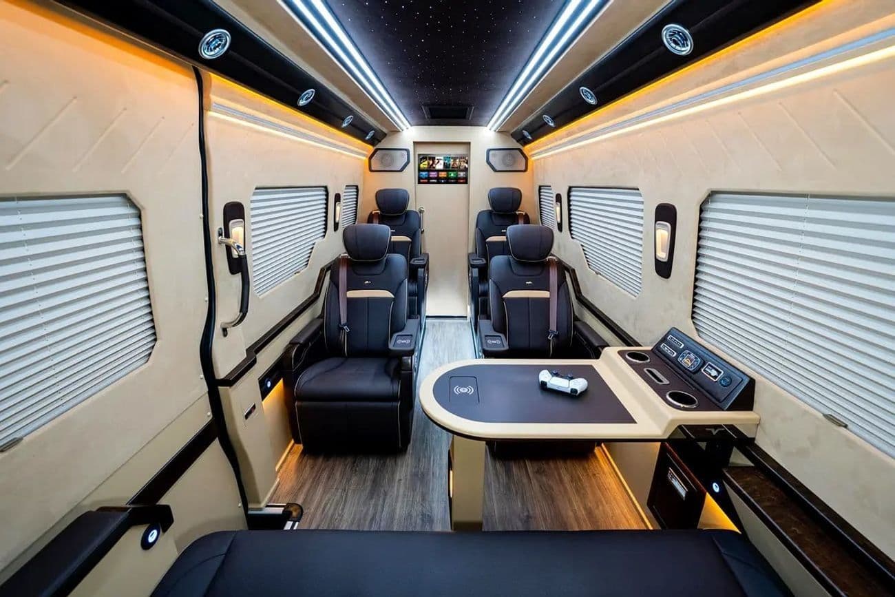 2024 Mercedes Benz Sprinter