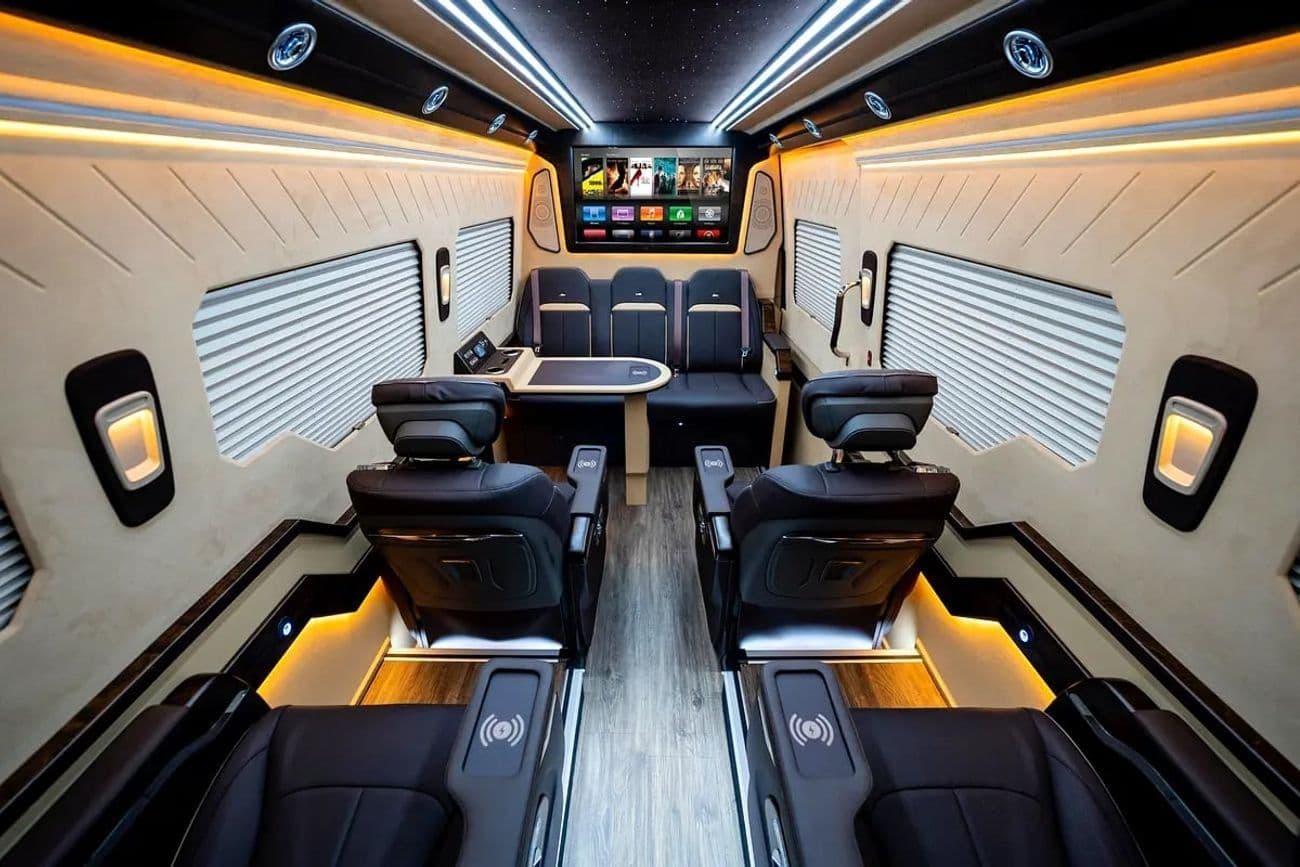 2024 Mercedes Benz Sprinter thumbnail 6