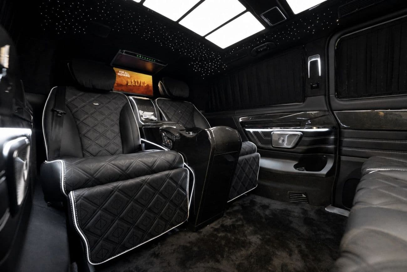 2026 Mercedes Benz V300 VLINE VIP EDITION thumbnail 5