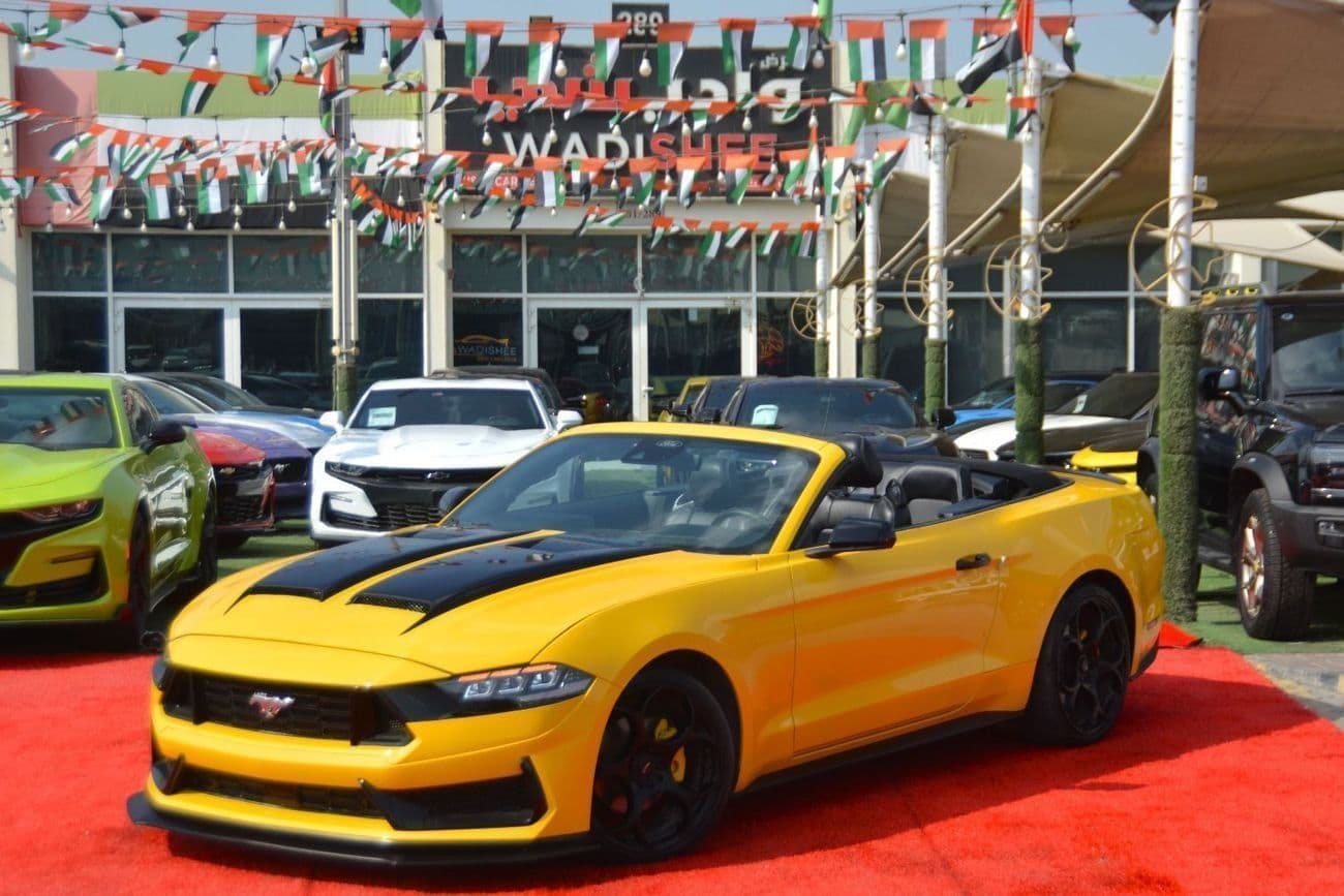 2021 Ford Mustang STANDARD thumbnail 2