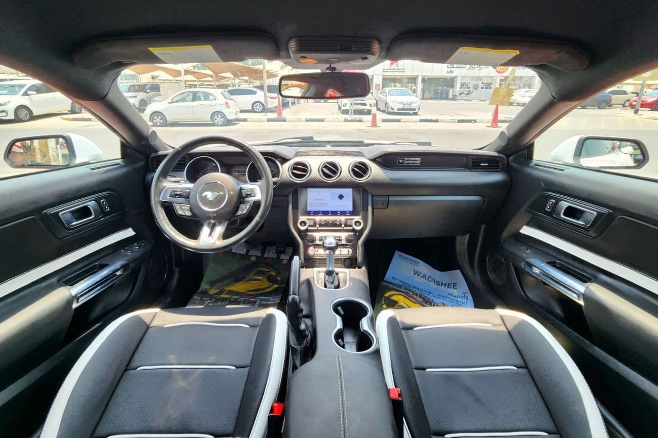 2020 Ford Mustang STANDARD thumbnail 8