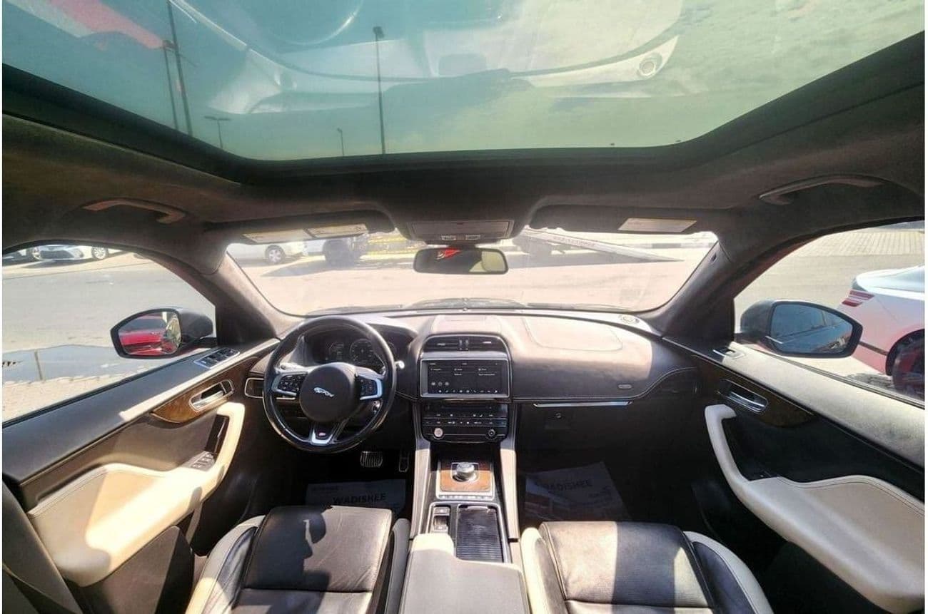 2018 Jaguar F PACE S thumbnail 8