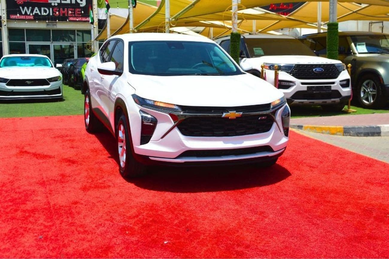 2025 Chevrolet Trax thumbnail 3