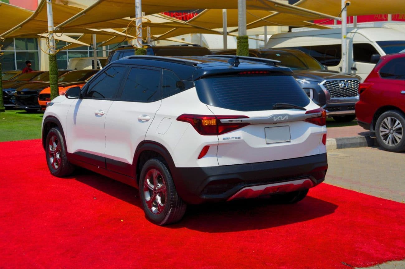 2022 Kia Seltos LX thumbnail 6