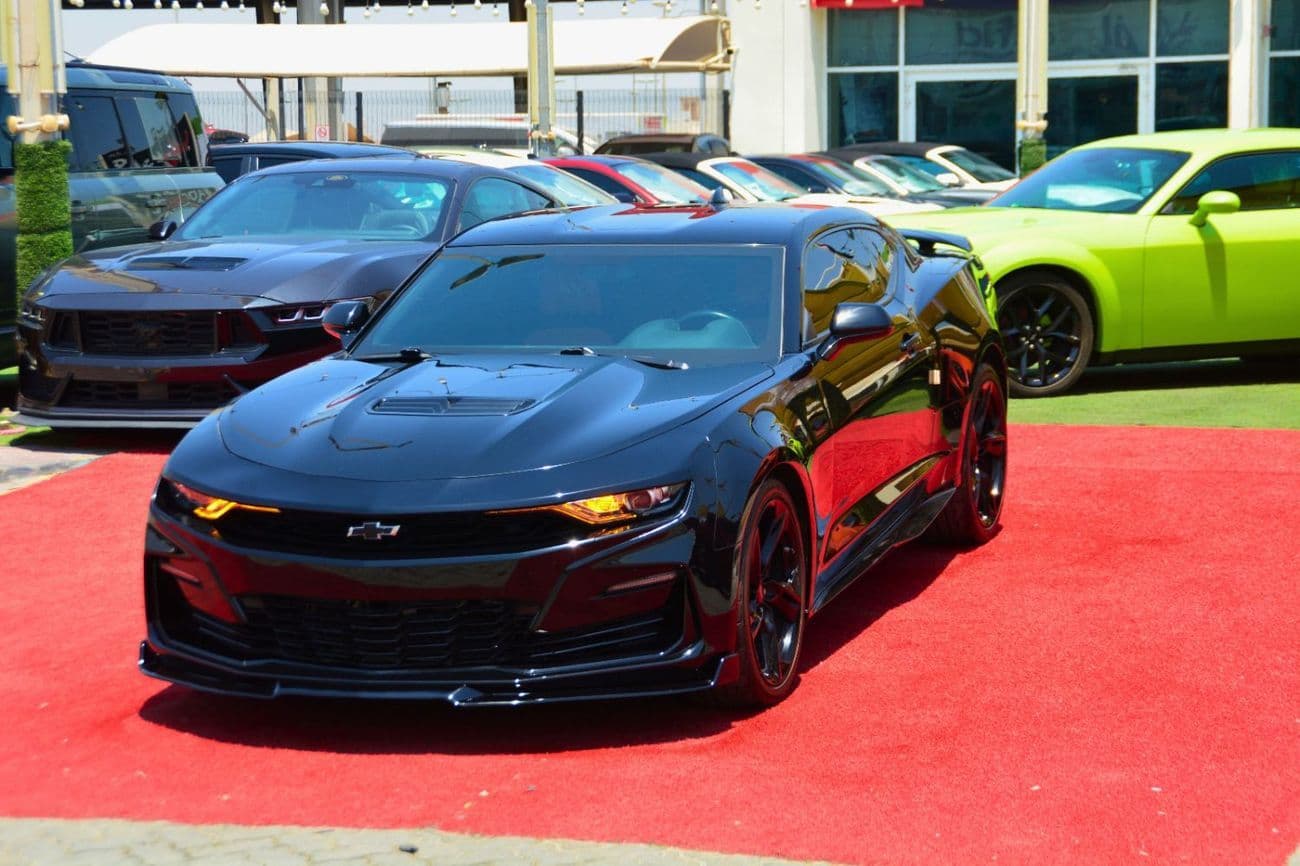 2022 Chevrolet Camaro SS thumbnail 3