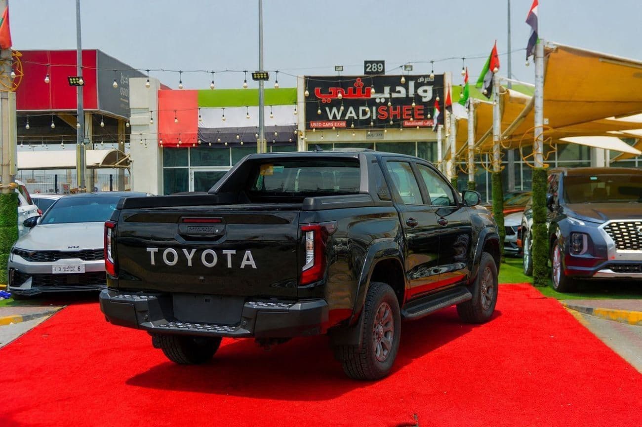 2026 Toyota Hilux ADVENTURE thumbnail 3