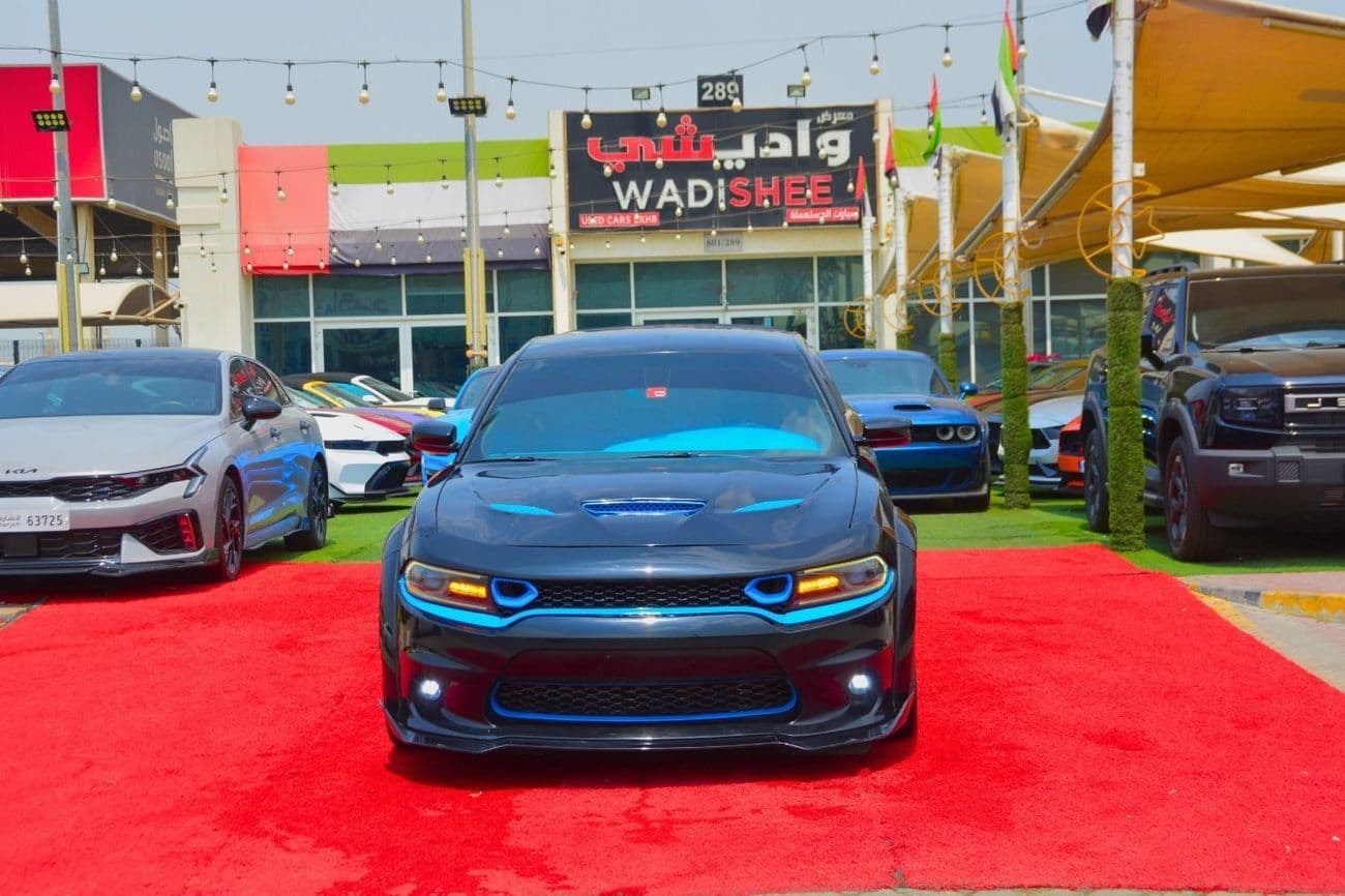 2019 Dodge Charger SXT thumbnail 2