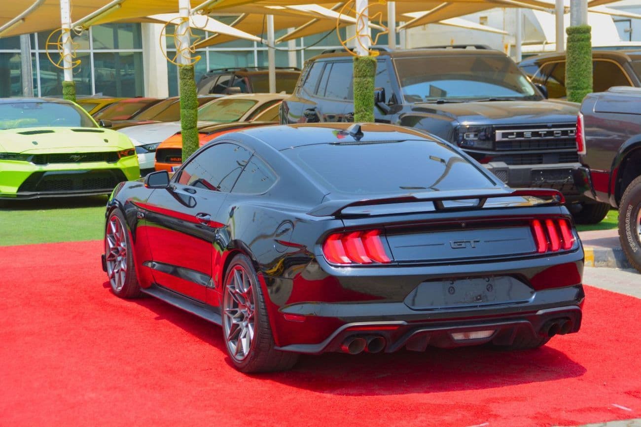 2021 Ford Mustang GT PREMIUM thumbnail 5