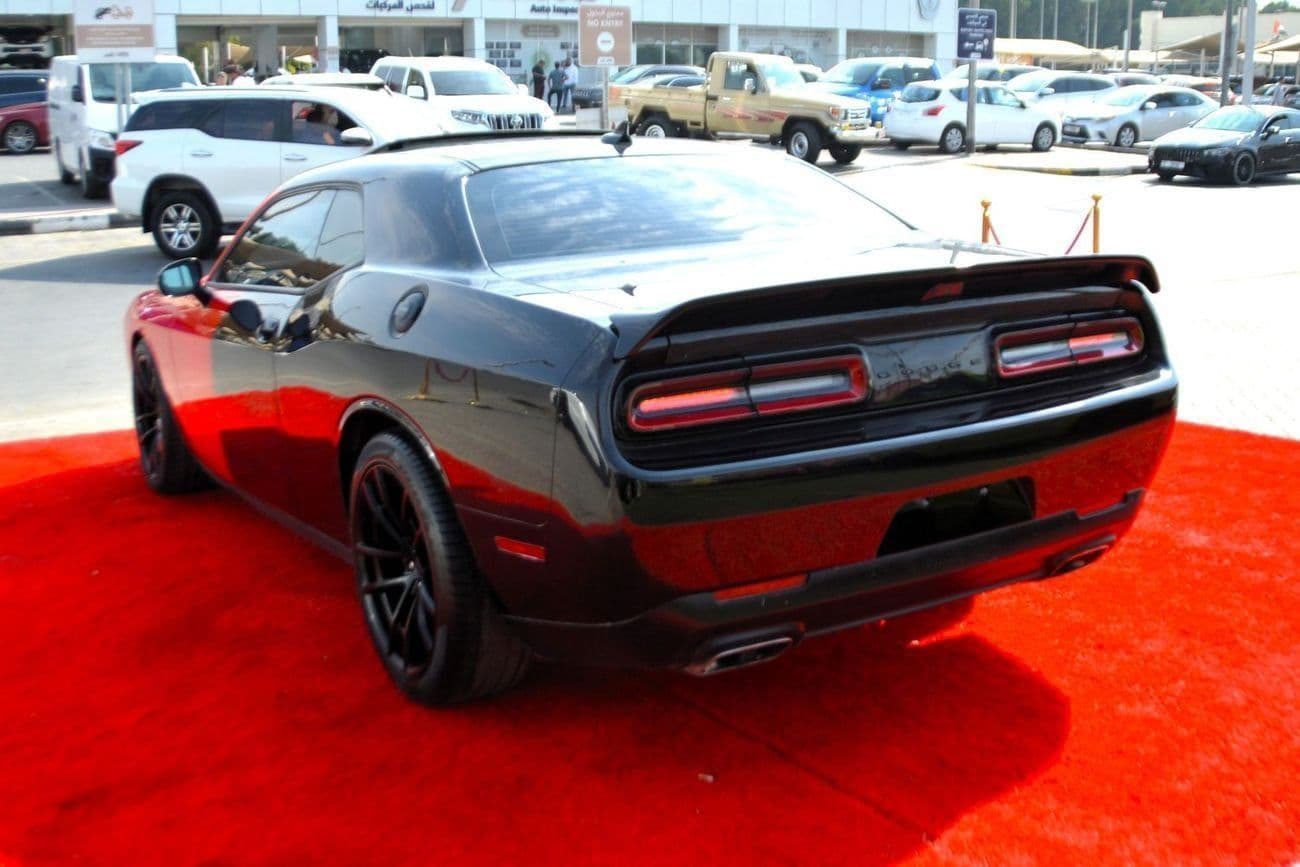 2022 Dodge Challenger R/T thumbnail 5