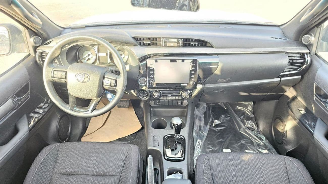 2026 Toyota Hilux ADVENTURE thumbnail 7