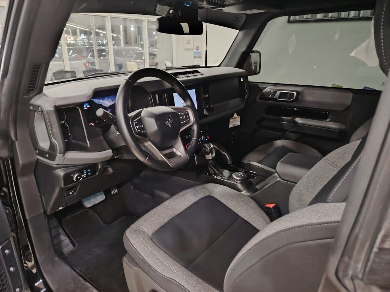 2023 Ford Bronco WILDTRAK thumbnail 6