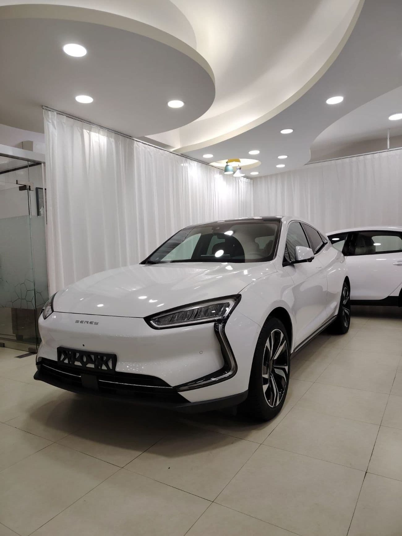 2025 Seres 5 PREMIUM