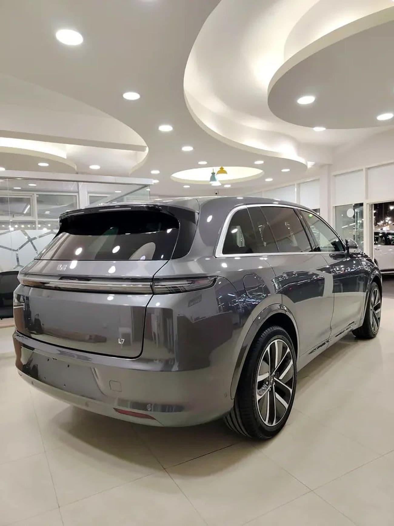 2023 Li Auto L7 Pro thumbnail 4