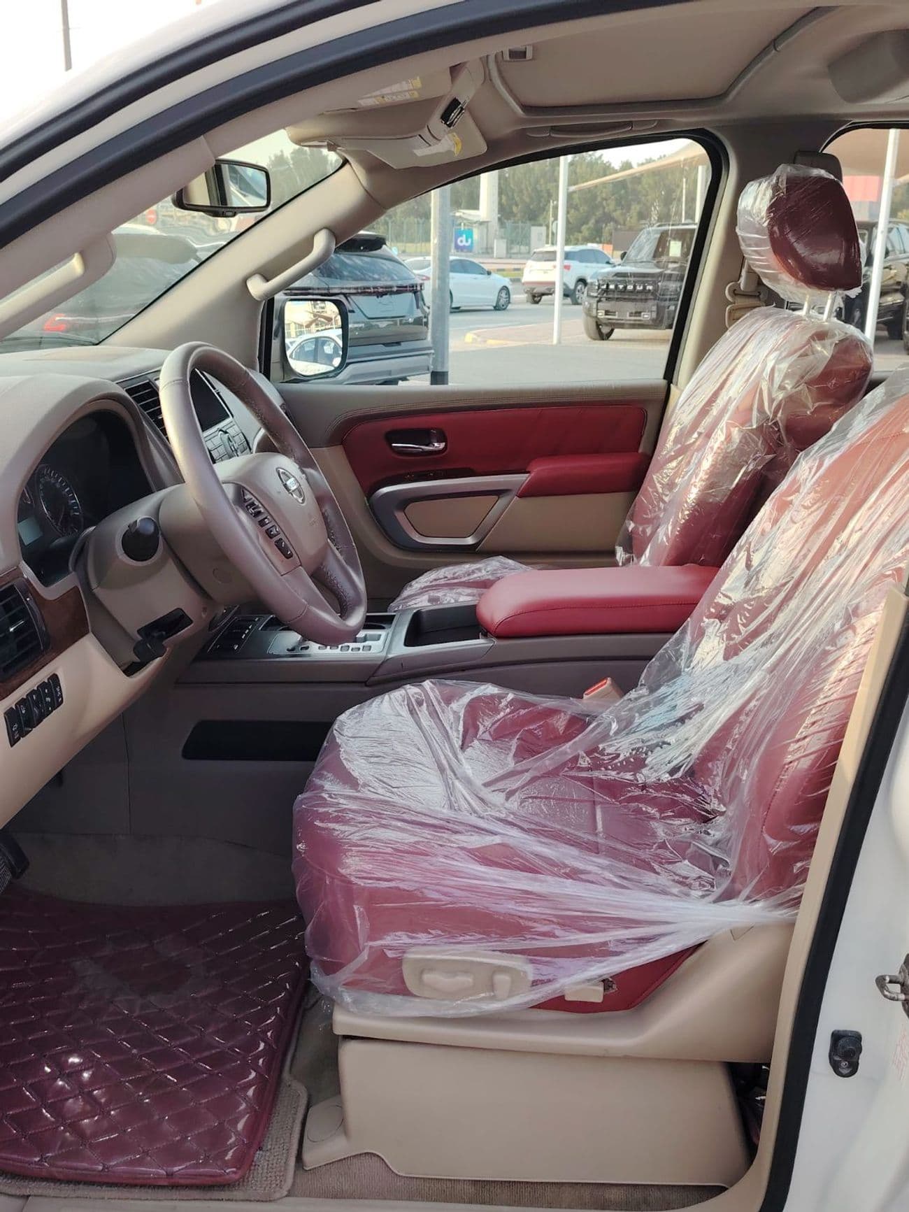 2015 Nissan Armada LE thumbnail 8