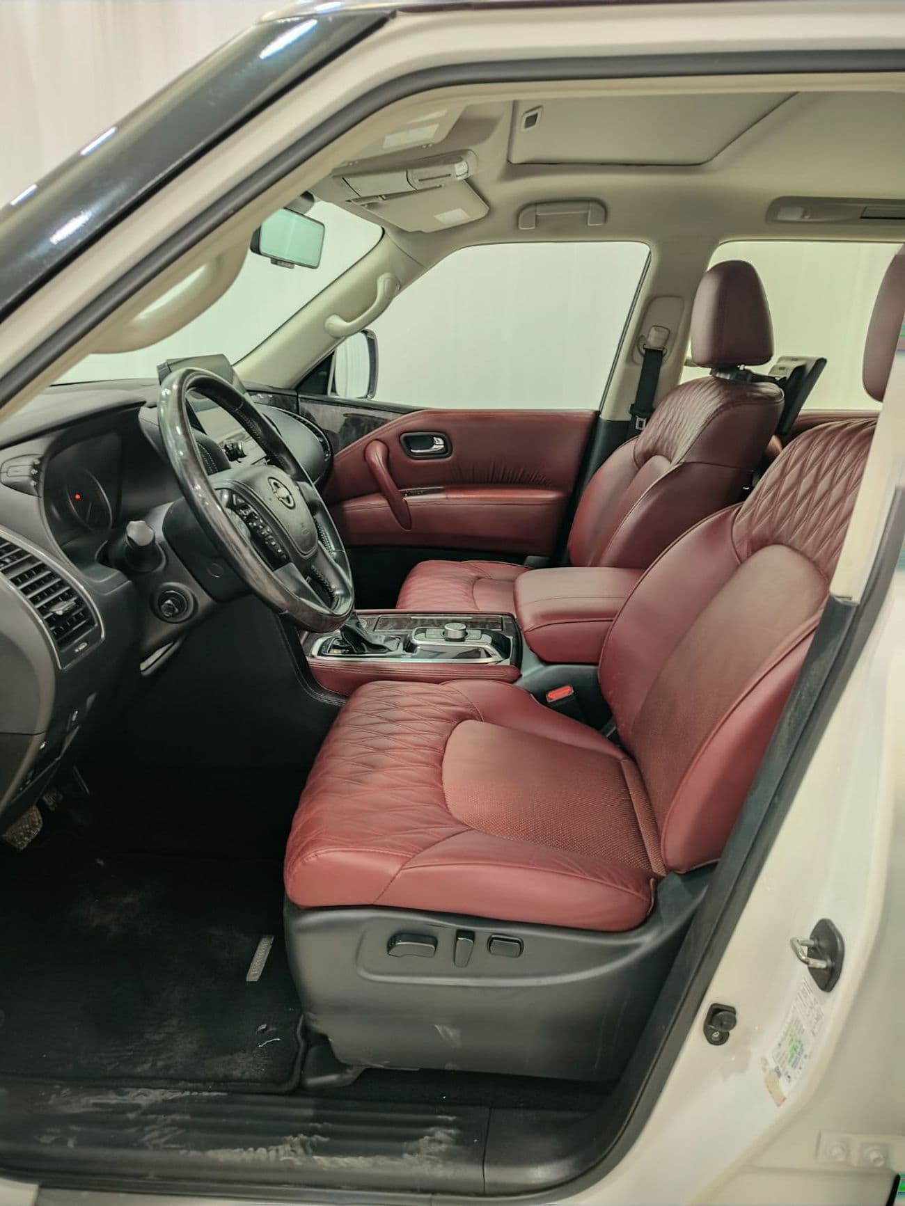 2023 Nissan Patrol SE PLATINUM CITY thumbnail 8