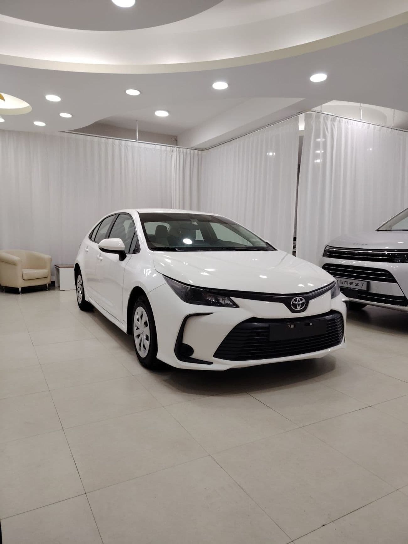 2020 Toyota Corolla XLI thumbnail 3