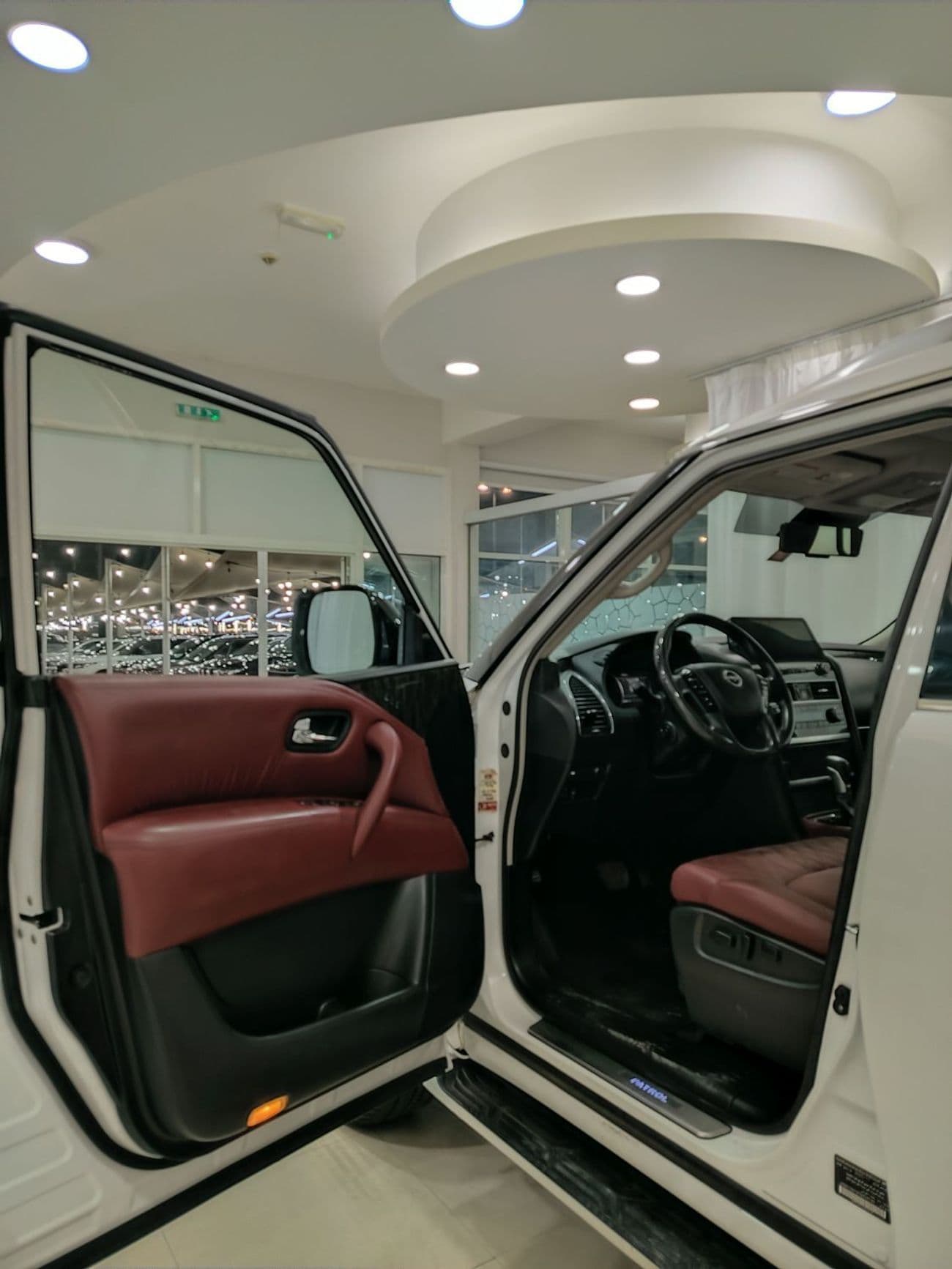 2023 Nissan Patrol SE PLATINUM CITY thumbnail 7