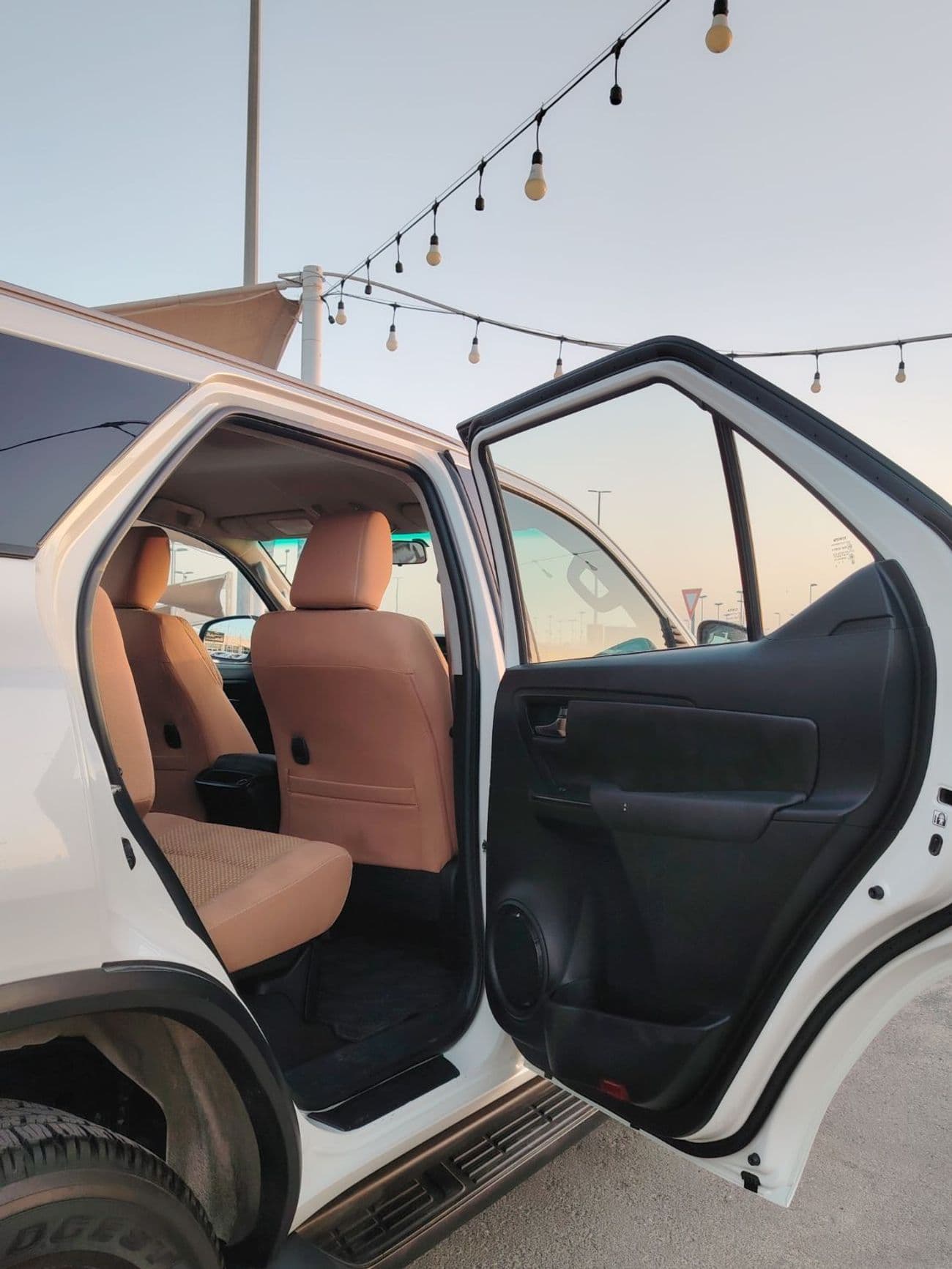 2017 Toyota Fortuner EXR thumbnail 8