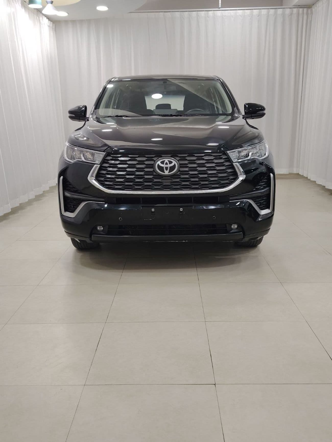 2025 Toyota Innova HYCROSS thumbnail 2