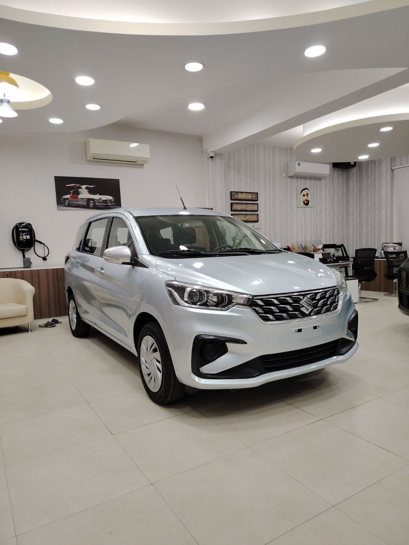 2024 Suzuki Ertiga GL thumbnail 3