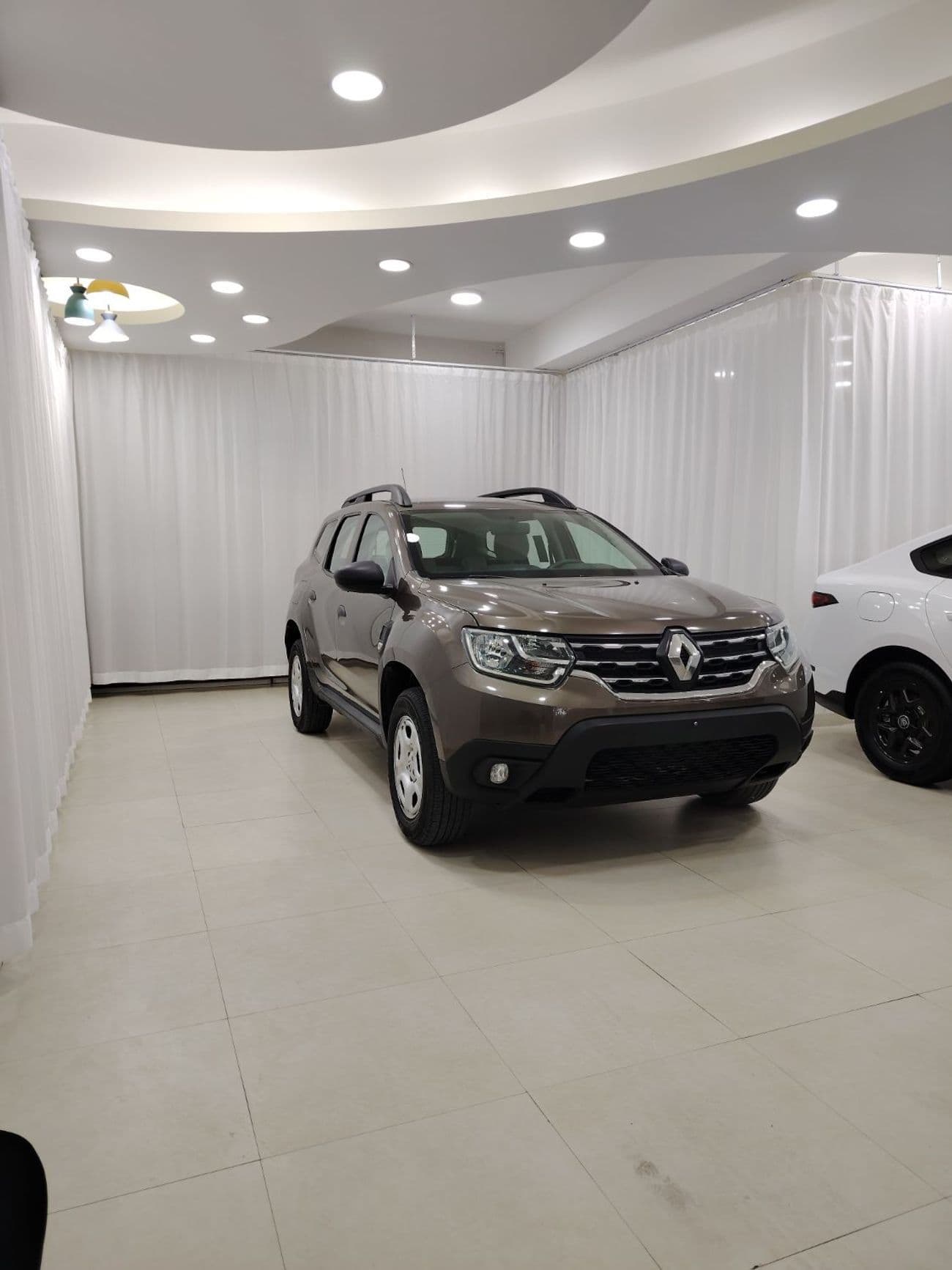 2020 Renault Duster PE thumbnail 3