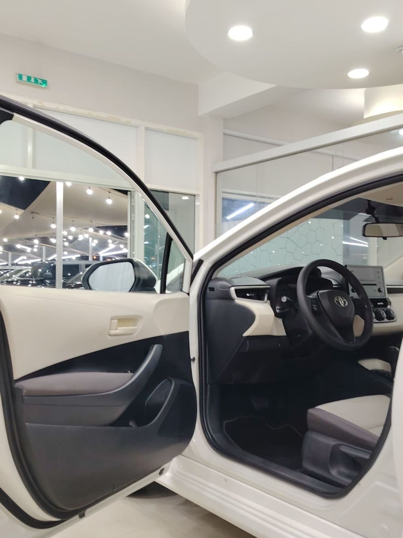 2020 Toyota Corolla XLI thumbnail 7