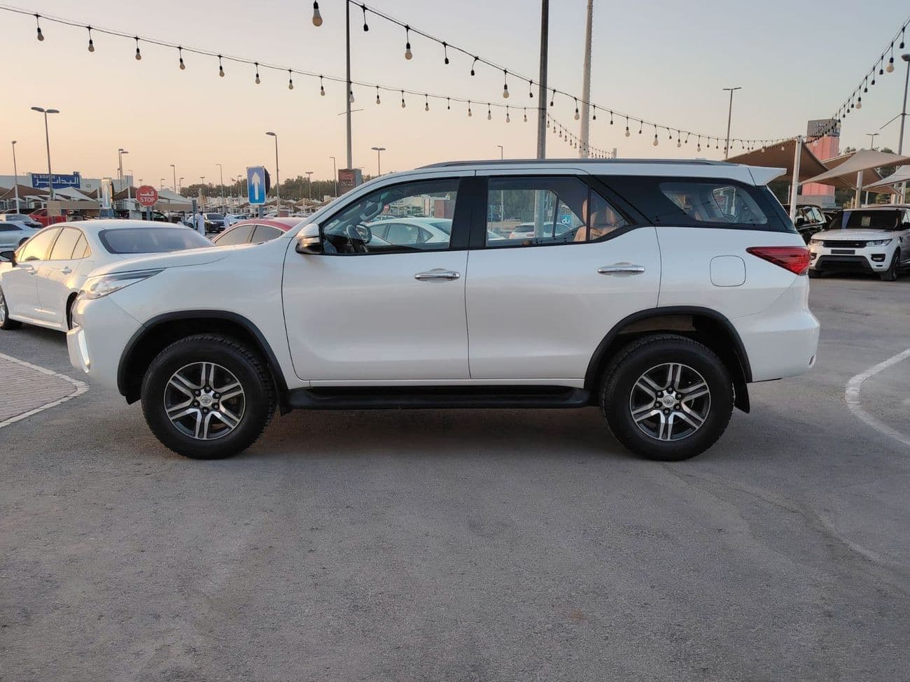 2017 Toyota Fortuner EXR thumbnail 6
