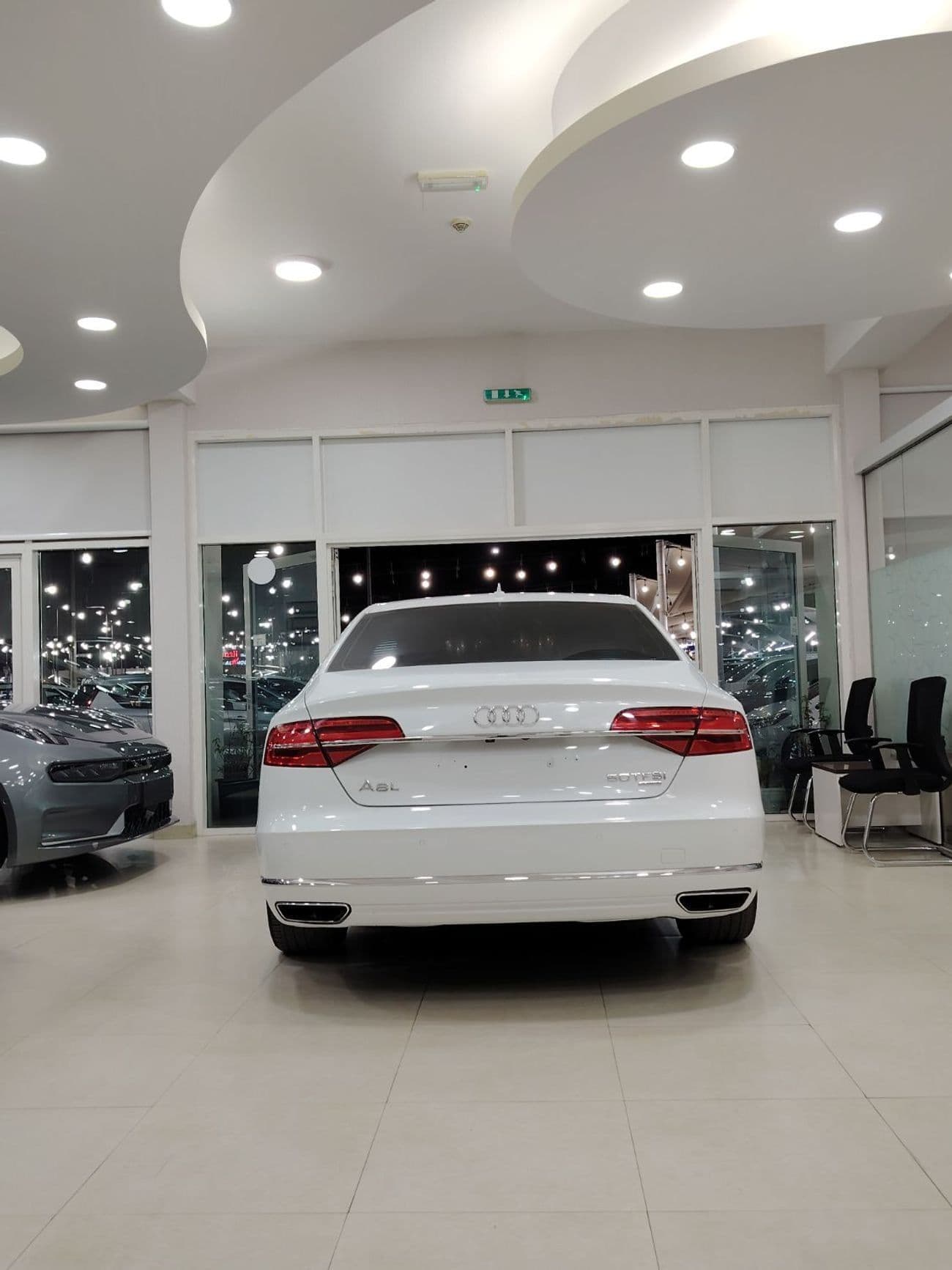 2016 Audi A8 L 50 TFSI thumbnail 5