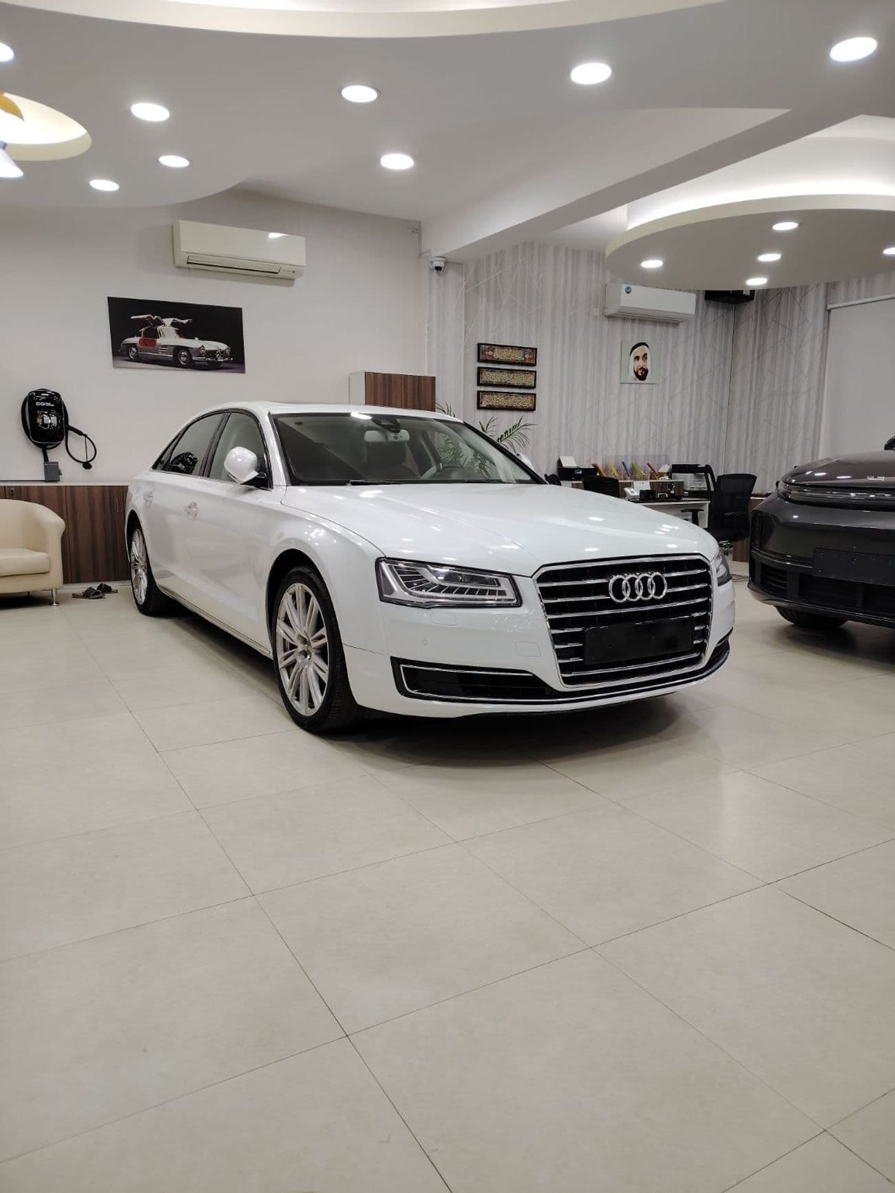 2016 Audi A8 L 50 TFSI thumbnail 3