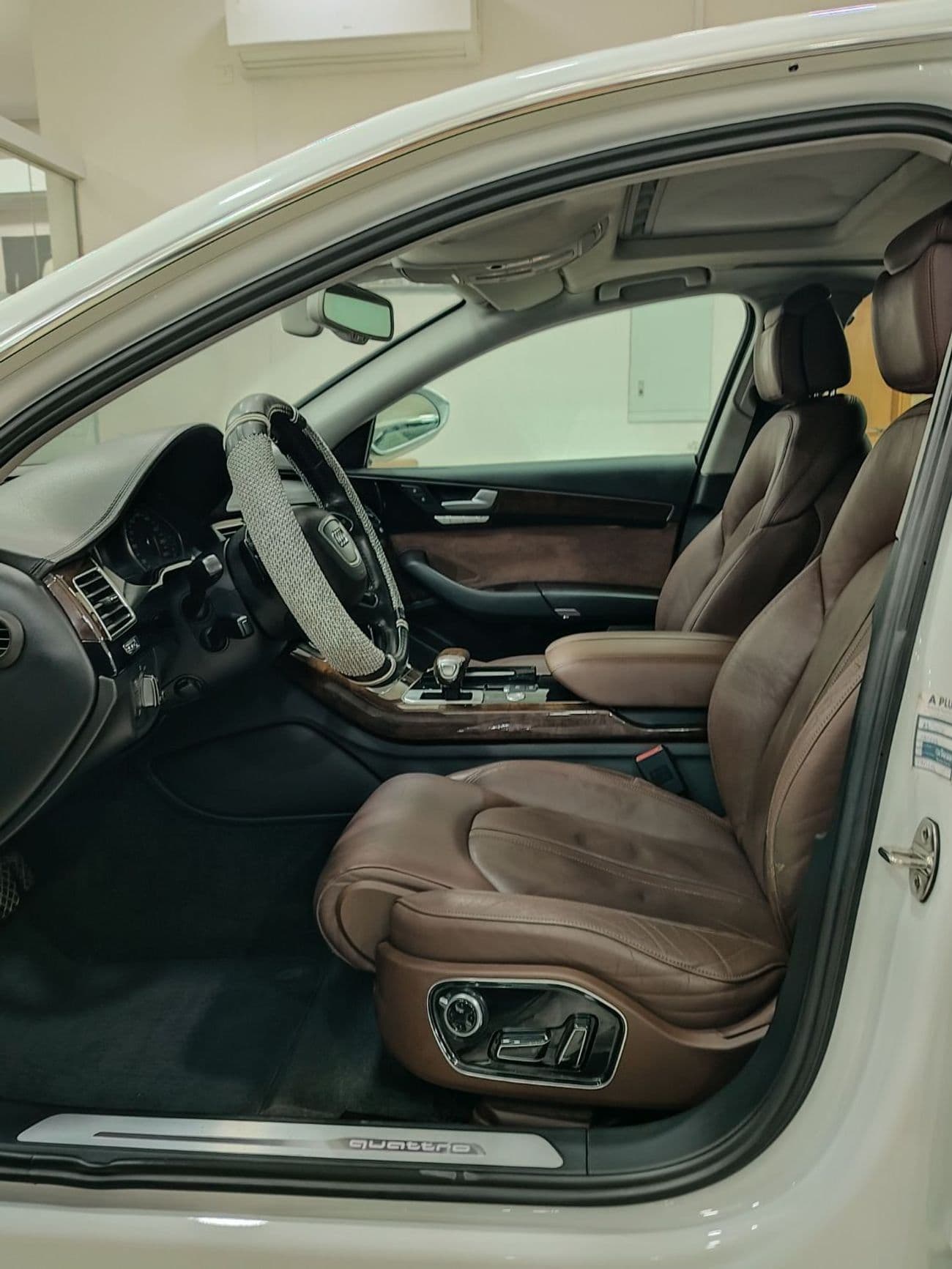 2016 Audi A8 L 50 TFSI thumbnail 8