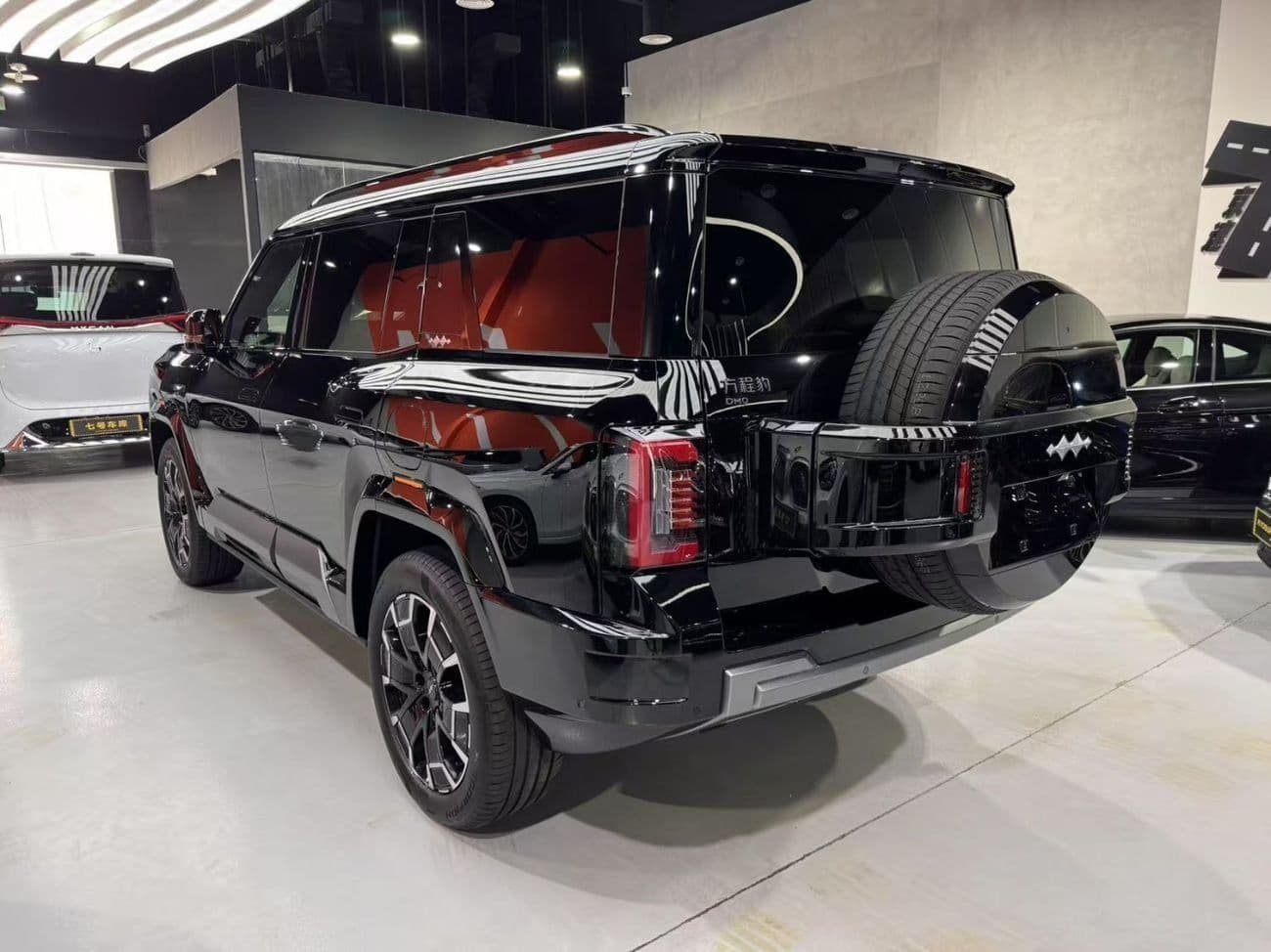 2025 BYD Leopard 8 DELUX thumbnail 4