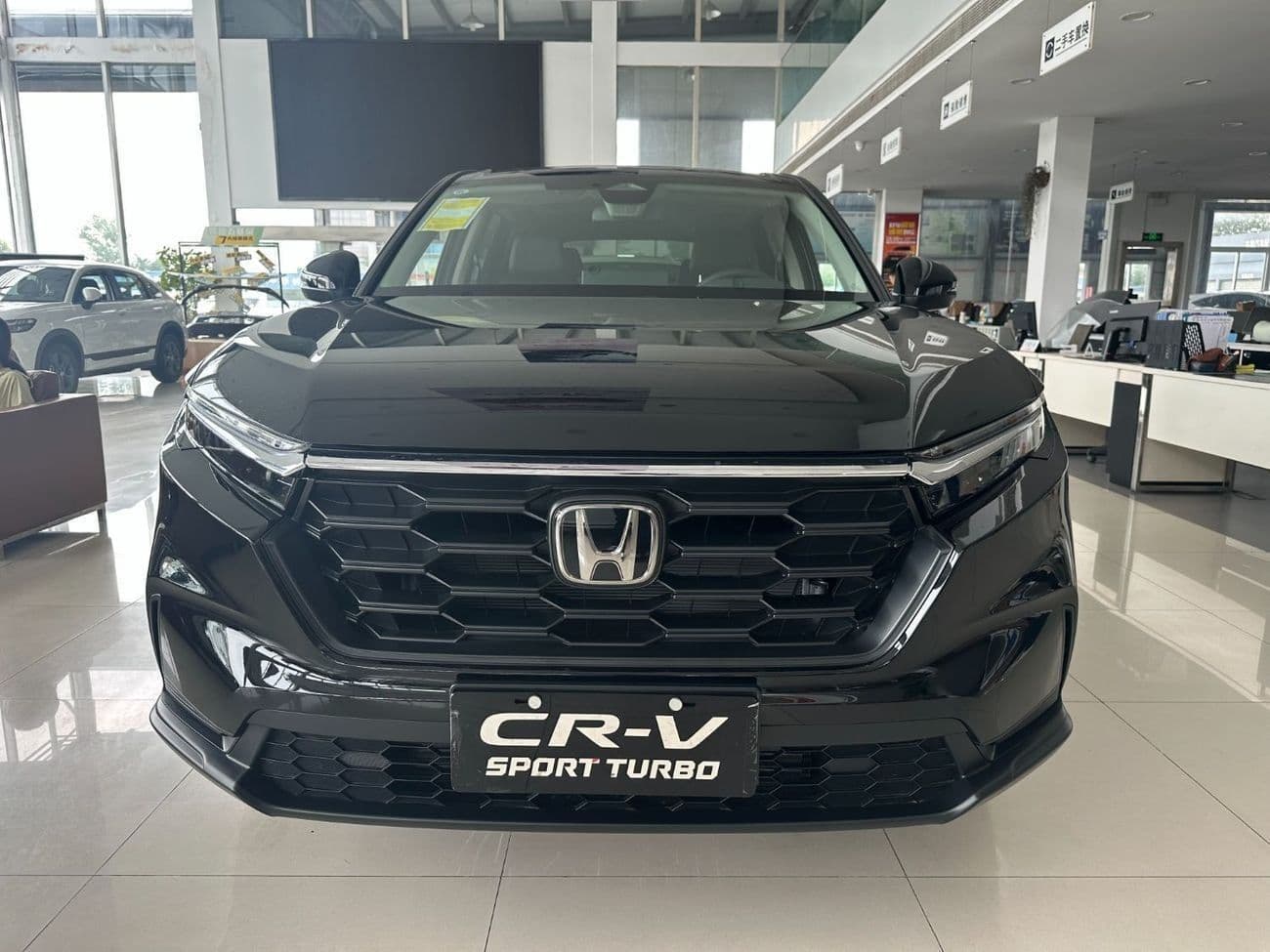 2025 Honda CR V thumbnail 6