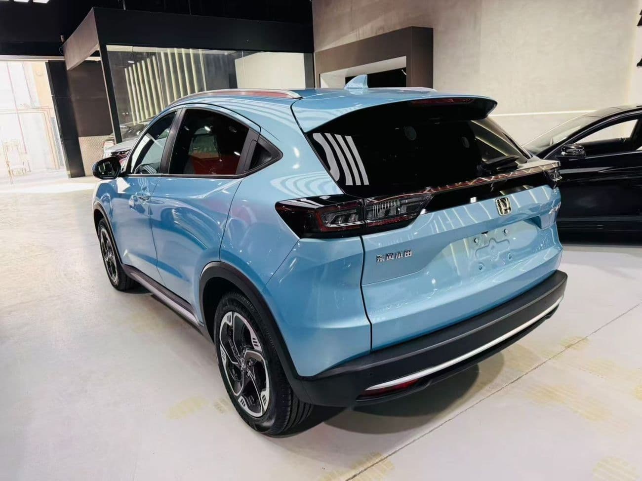 2025 Honda MNV thumbnail 3