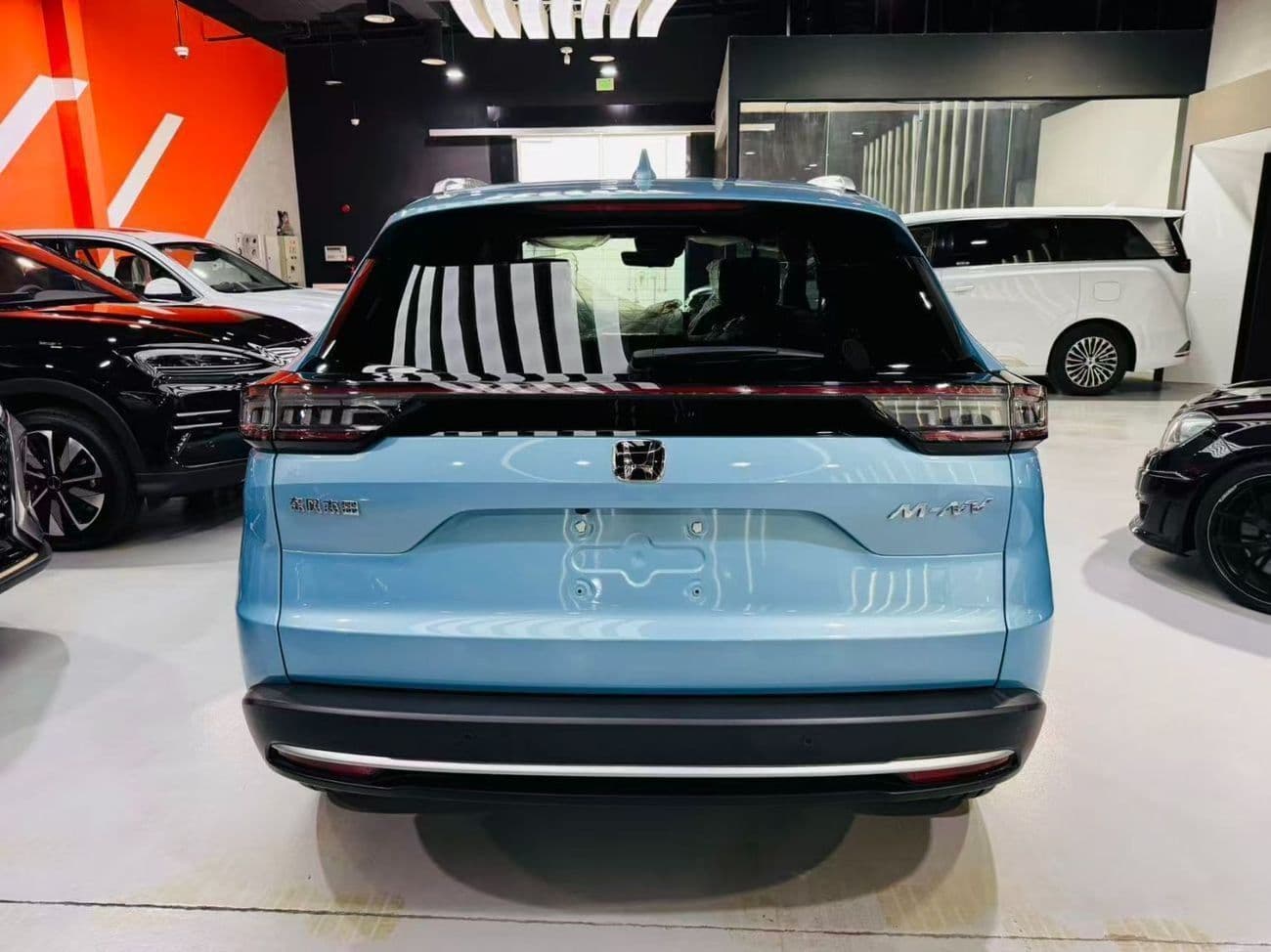 2025 Honda MNV thumbnail 7