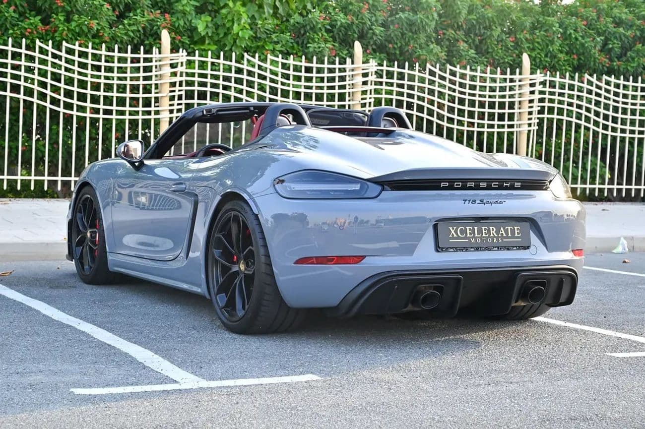 2023 Porsche 718 Spyder thumbnail 8