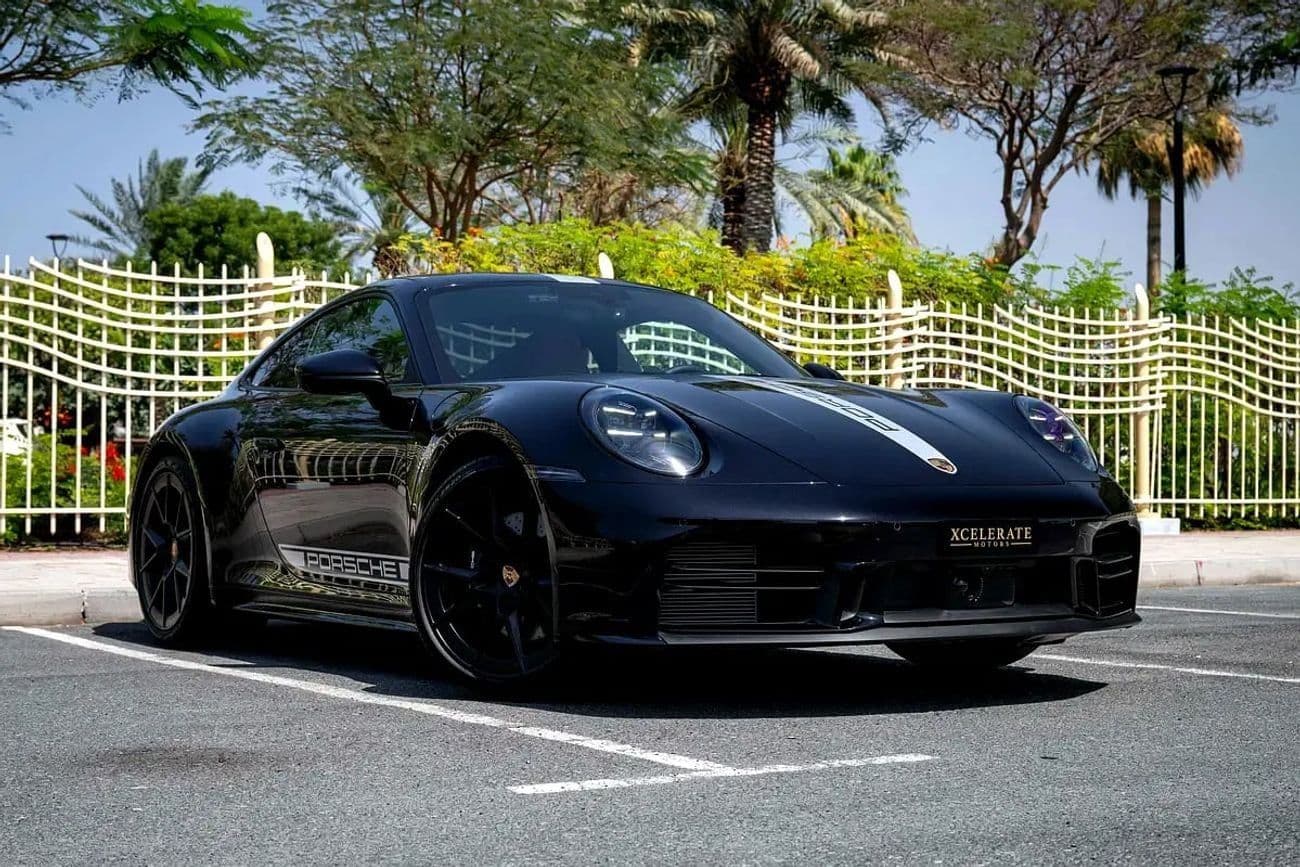 2025 Porsche 911 CARRERA thumbnail 4