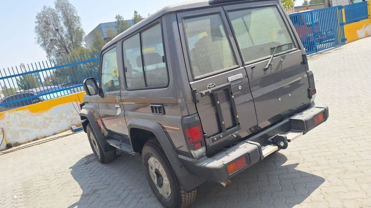 2026 Toyota Land Cruiser 70 LC 78 HARDTOP 4.0L MT thumbnail 4