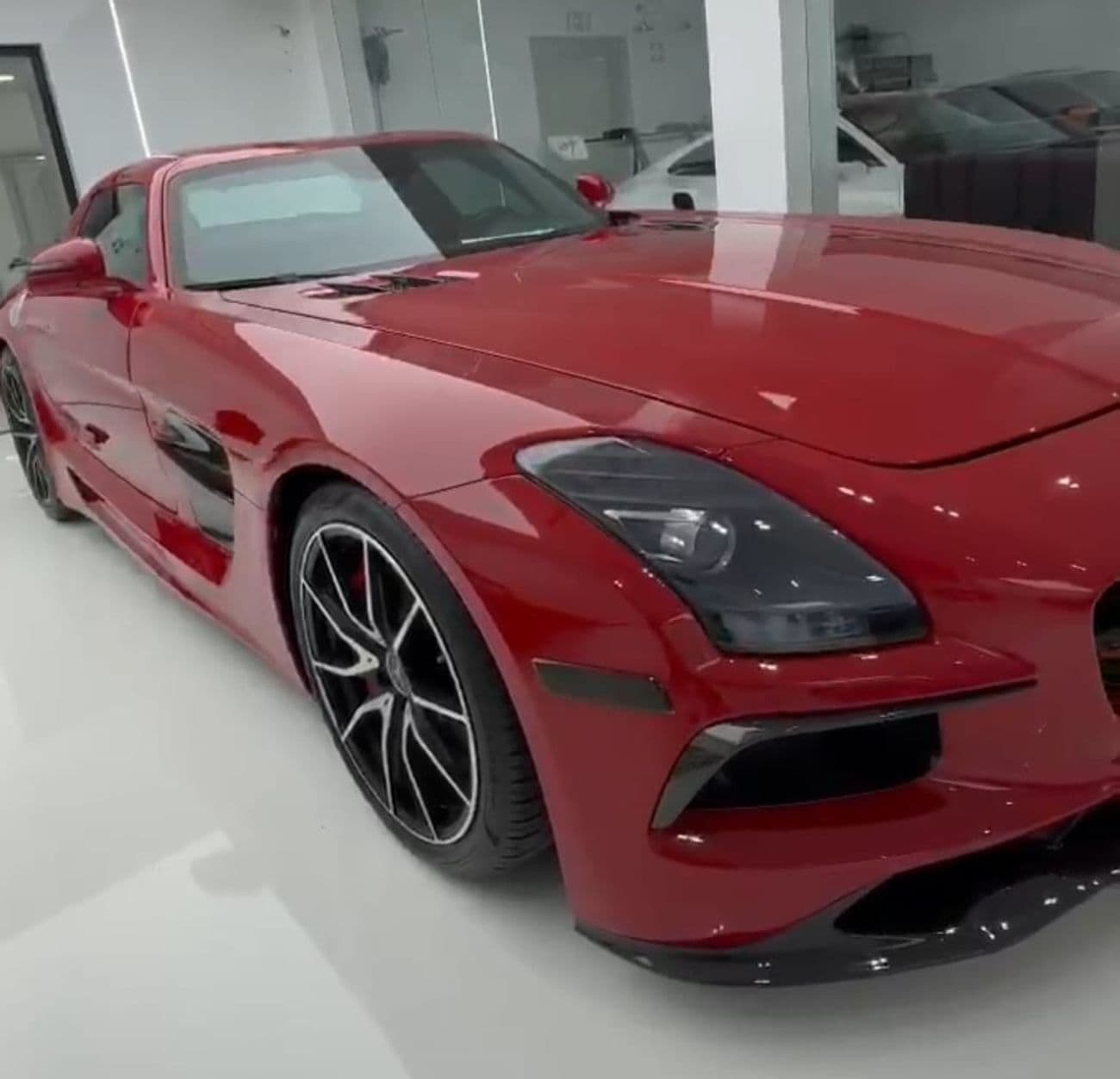 2012 Mercedes Benz SLS AMG STANDARD thumbnail 2