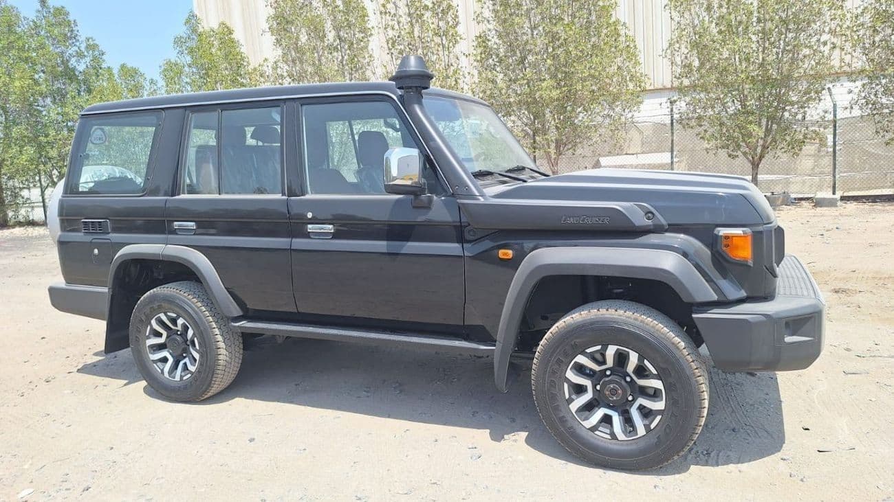 2026 Toyota Land Cruiser 70 LC76 LX