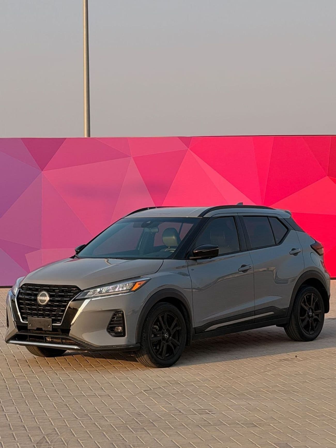 2024 Nissan Kicks SL thumbnail 3
