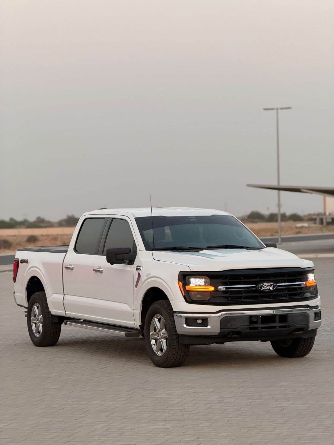 2024 Ford F 150 XLT thumbnail 3