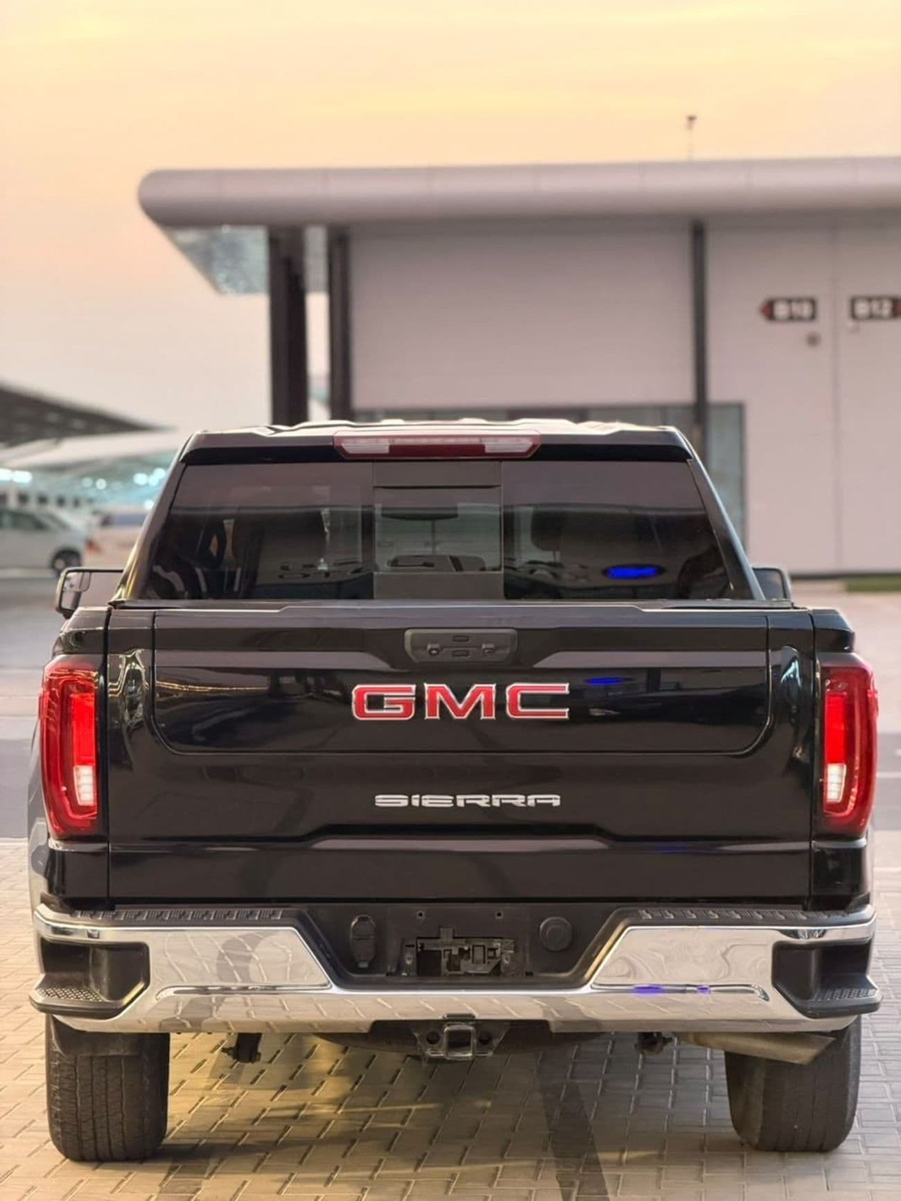 2022 GMC Sierra 1500 CREWCAB SLT thumbnail 7