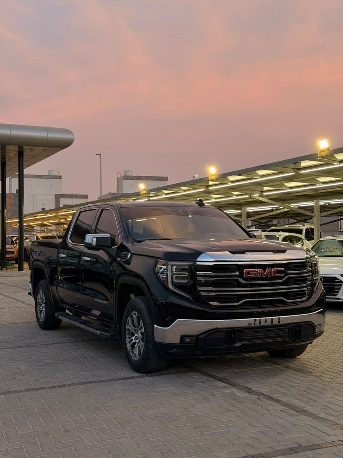 2022 GMC Sierra 1500 CREWCAB SLT thumbnail 4