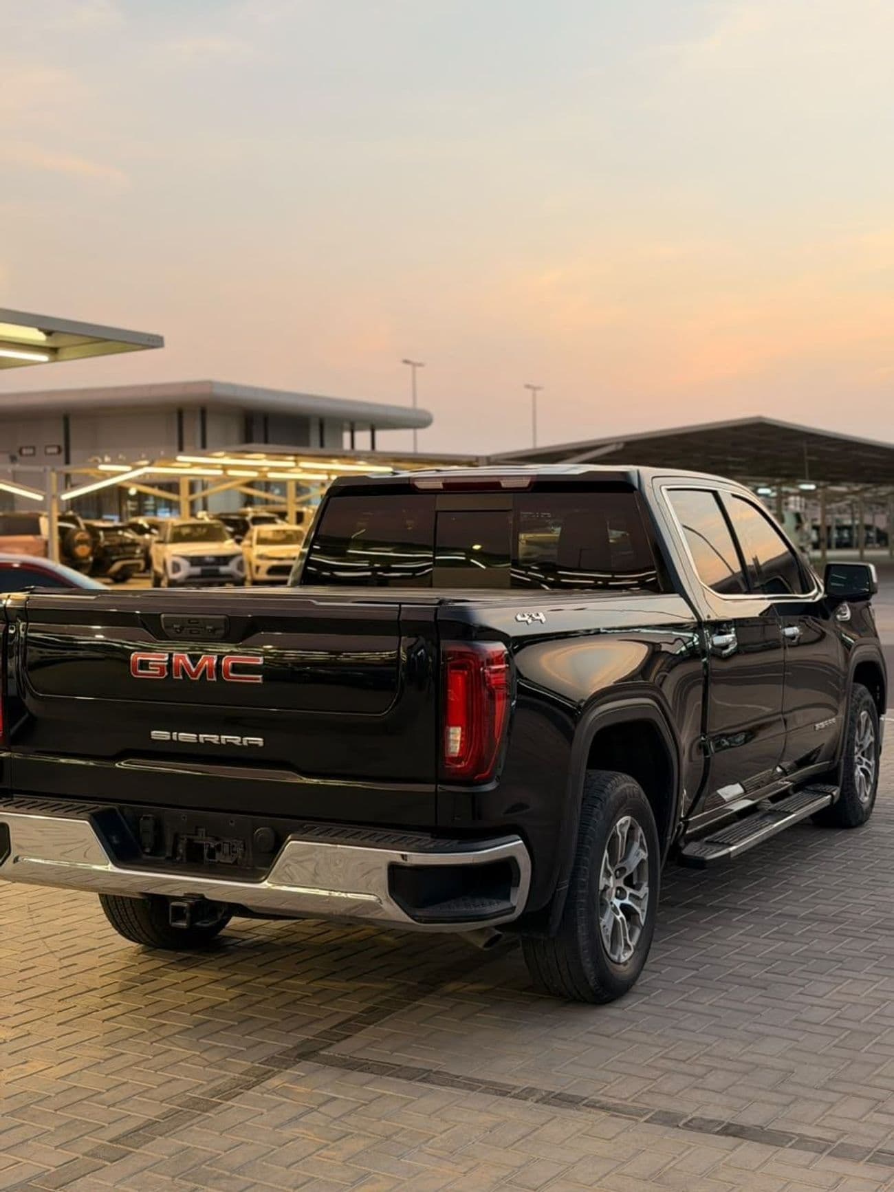 2022 GMC Sierra 1500 CREWCAB SLT thumbnail 5