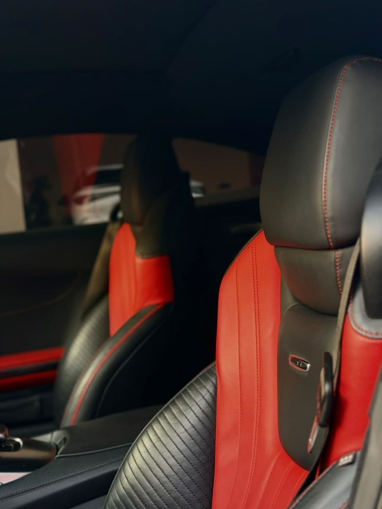 2016 Mercedes Benz AMG GT thumbnail 5