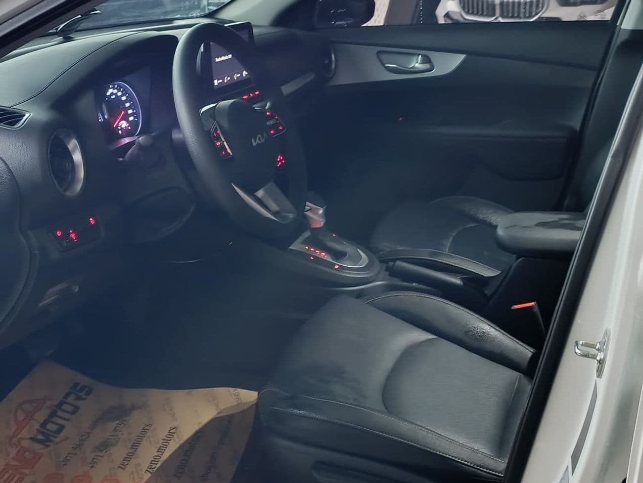 2024 Kia K3 LX thumbnail 4