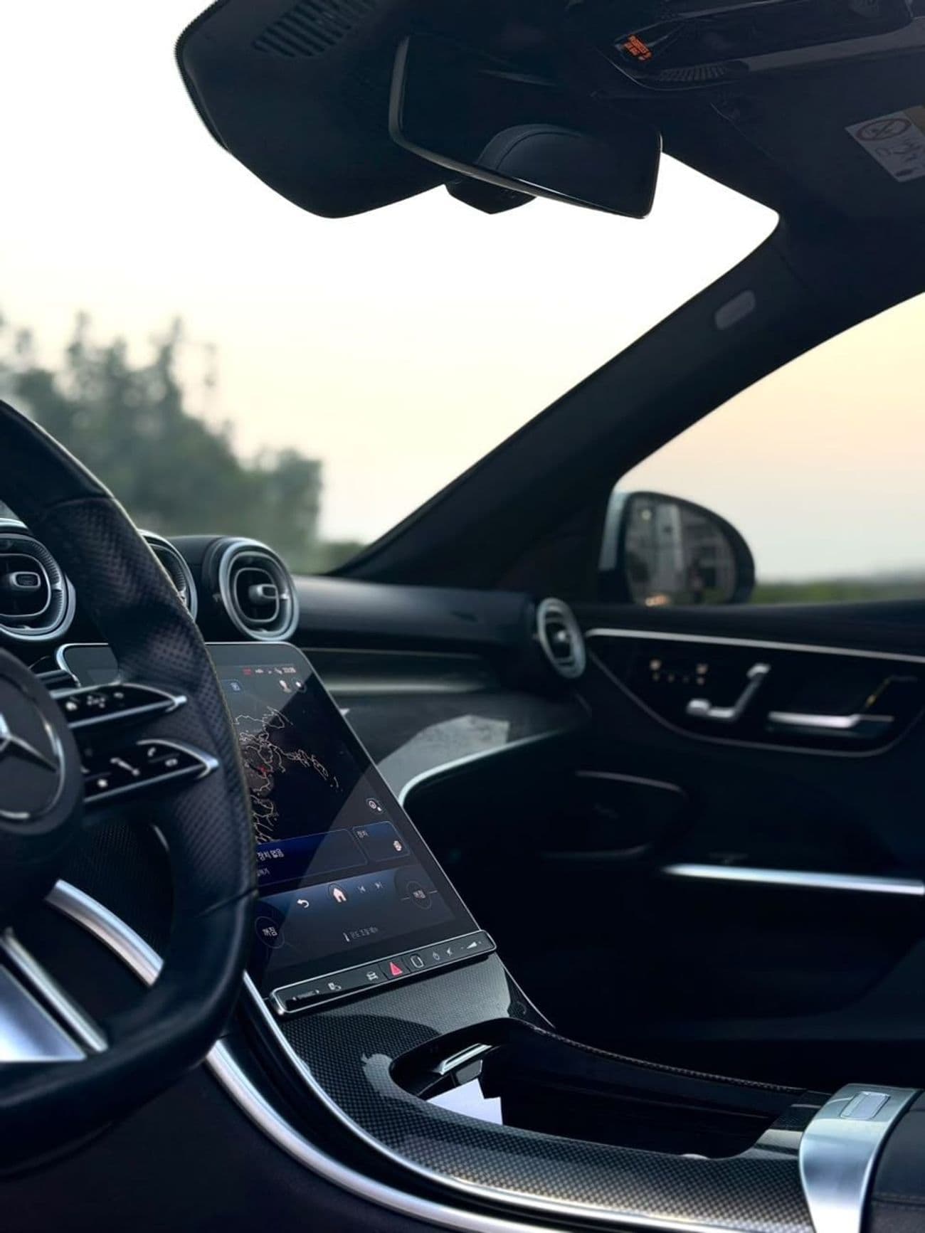 2022 Mercedes Benz C300 AMG thumbnail 5