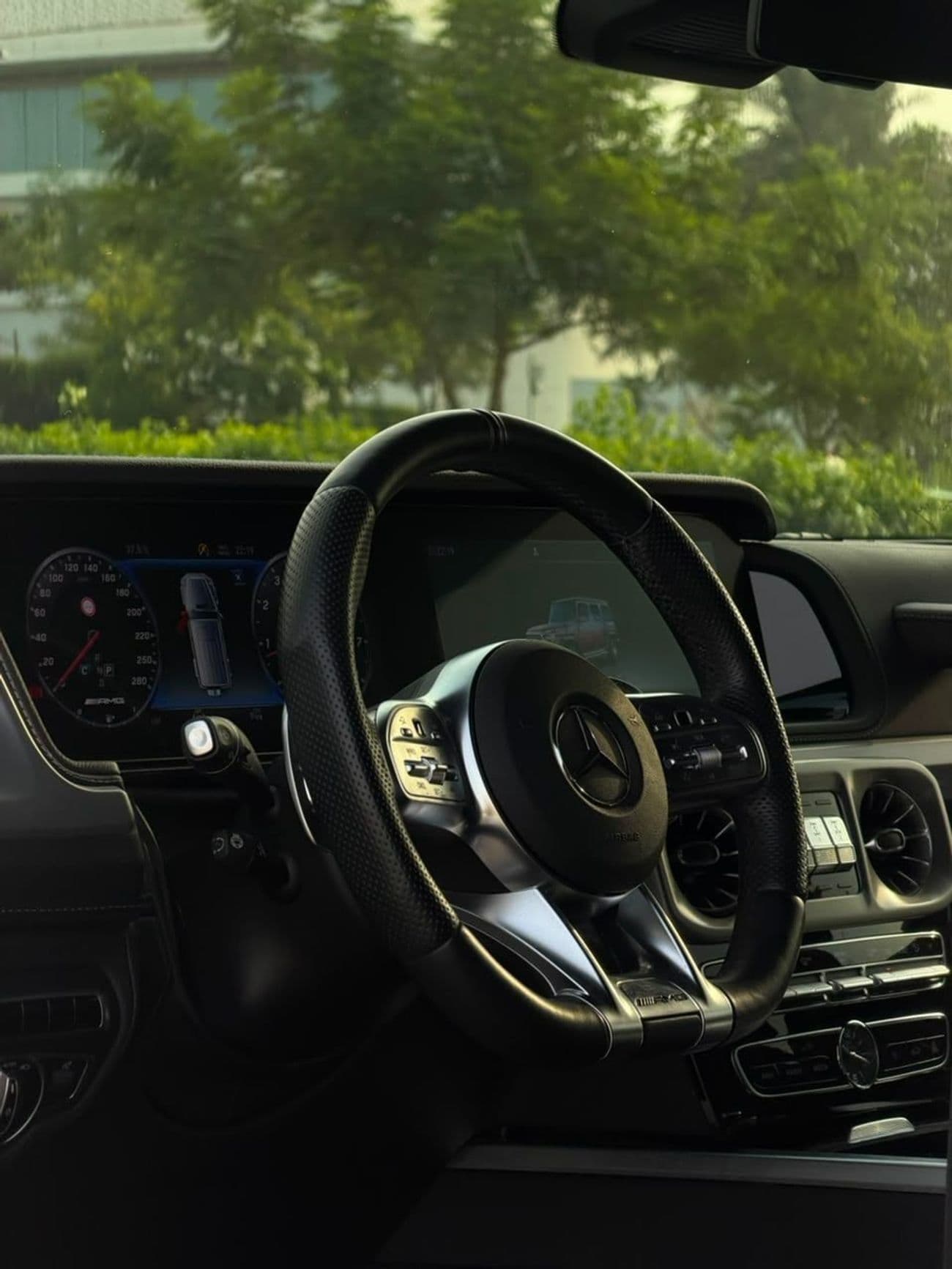 2021 Mercedes Benz G63 AMG STANDARD thumbnail 5